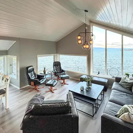 Holiday home In Liarvag With Sauna