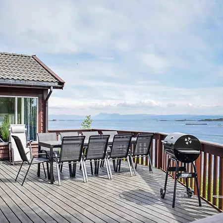 In Liarvag With Sauna Vik (Nord-Trondelag)